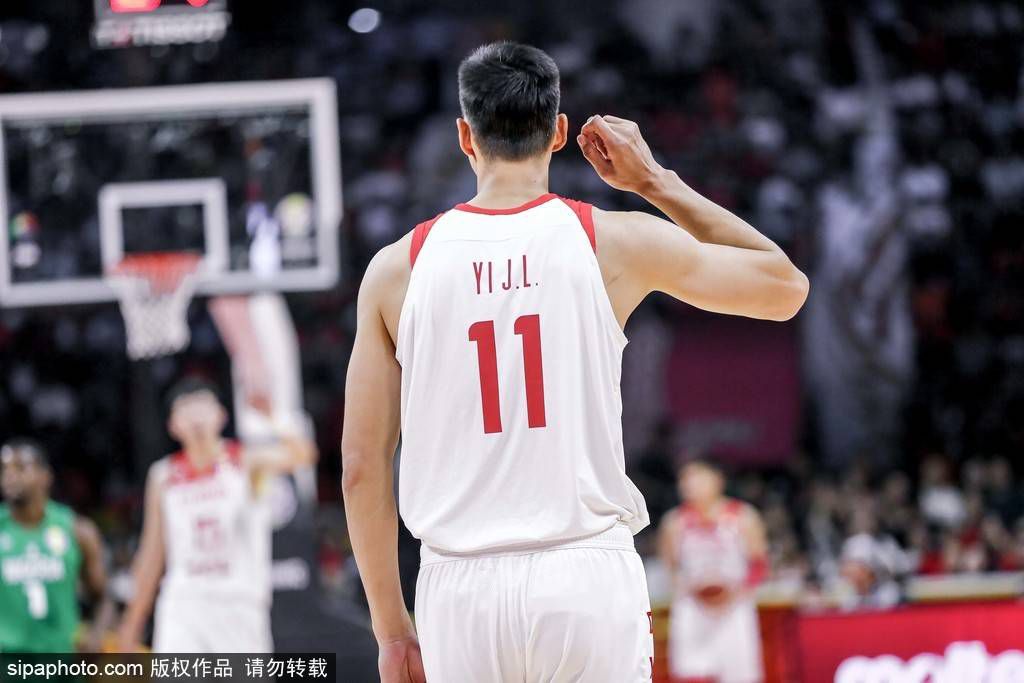 意媒：劳塔罗大腿内收肌受伤预计伤缺10-15天，缺席两场比赛据pazzidifanta报道，劳塔罗预计伤缺10-15天，缺席两场比赛。